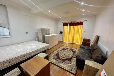 undefined, Sutton Road,  Hounslow, TW5