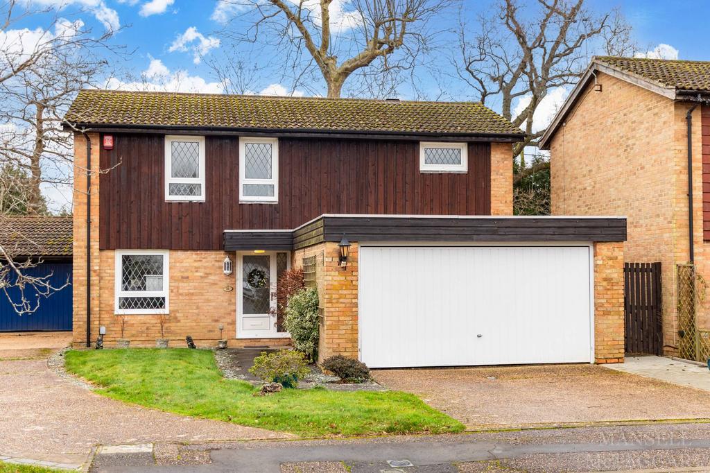Ifield, Crawley RH11 4 bed detached house for sale £575,000