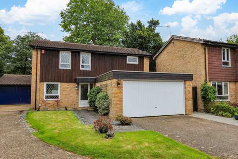 4 bedroom detached house for sale, Aldingbourne Close, Crawley RH11