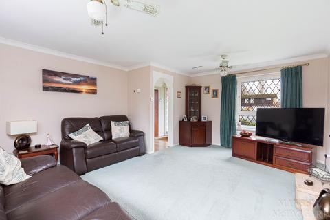 21 Aldingbourne Close, Ifield, Crawley, RH11 0QJ