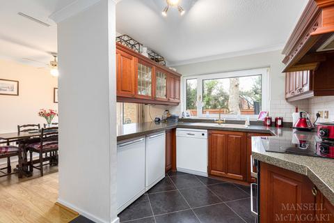 21 Aldingbourne Close, Ifield, Crawley, RH11 0QJ
