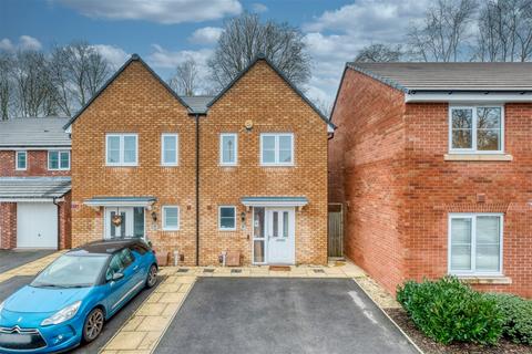 2 bedroom semi-detached house for sale - Hawker Close, Longbridge, Birmingham, B31 2GU