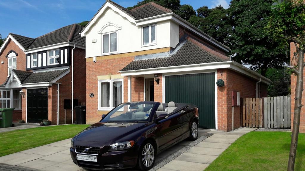 College View, Armley, Leeds, West Yorkshire, LS12 3 bed detached house