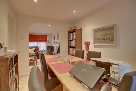 2 College View, Leeds, LS12 3LT