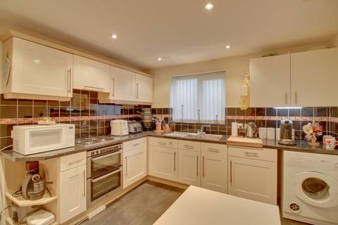 2 College View, Leeds, LS12 3LT