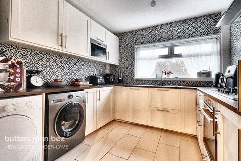 3 bedroom end of terrace house for sale - Leaswood Place, Newcastle