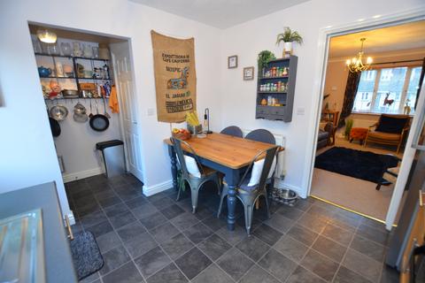 77 Helman Tor View, Bodmin, PL31 1RF