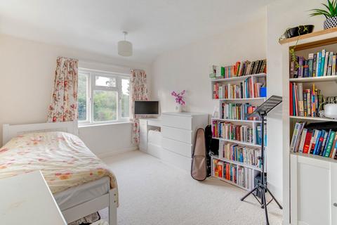 111 Greenoak Crescent, Birmingham, B30 2TD