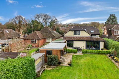 Glenoaks Botley Lane, Chesham, HP5 1XS