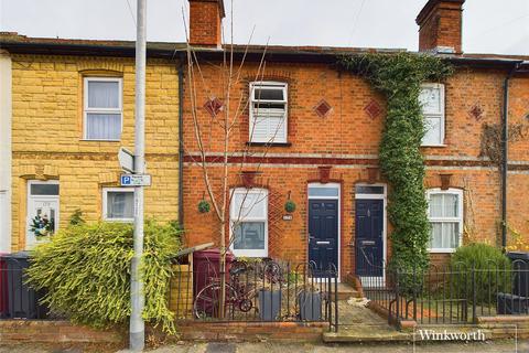 2 bedroom terraced house to rent, Elgar Road, Reading, Berkshire, RG2