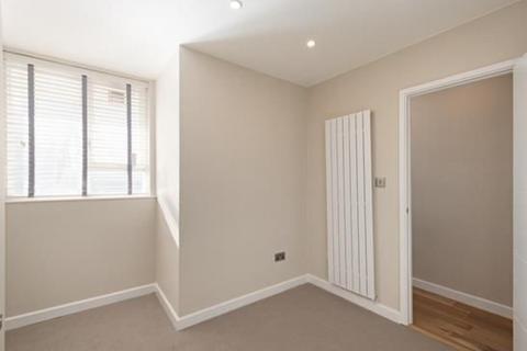 1 bedroom apartment to rent, Alleyn Court, Hyde Park,  W2