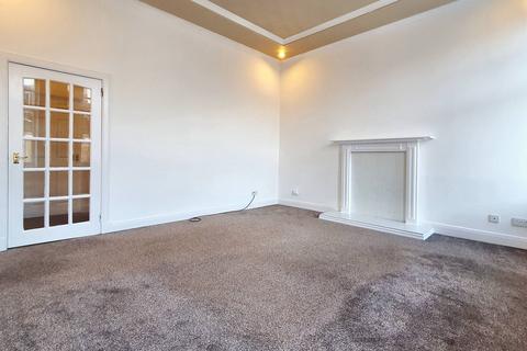3 bedroom apartment to rent, Branning Court, Kirkcaldy KY1