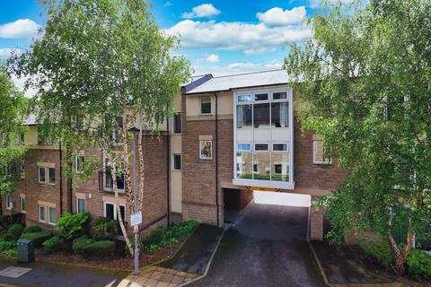 2 bedroom flat for sale, Murray Court, Cornmill View, Horsforth, Leeds, West Yorkshire, LS18