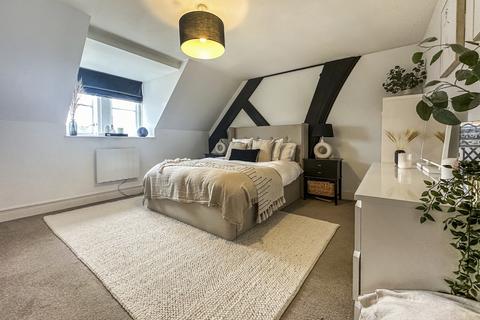 Flat 38, Elizabeth House Exeter Close, Watford, WD24 4RE