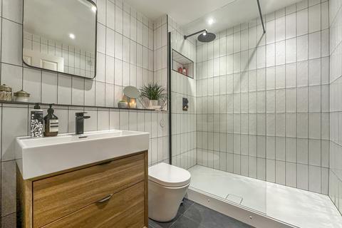 Flat 38, Elizabeth House Exeter Close, Watford, WD24 4RE