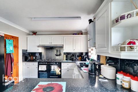 83 Queens Gardens, Dartford, DA2 6HZ