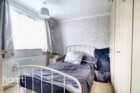 83 Queens Gardens, Dartford, DA2 6HZ