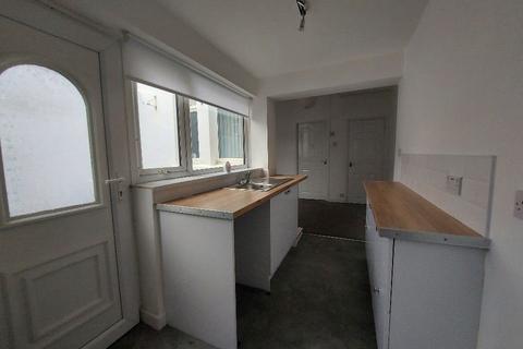 3 bedroom terraced house to rent, 17 Brenda Road, Hartlepool TS25