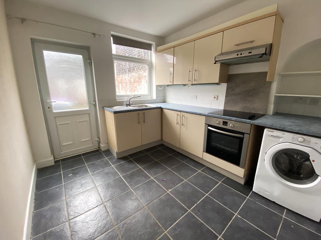 Grantley Street, Grantham, NG31 2 bed terraced house for sale £85,000