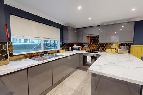 4 bedroom terraced house to rent, Terrace Row, Brighton, BN2