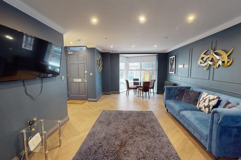 4 bedroom terraced house to rent, Terrace Row, Brighton, BN2