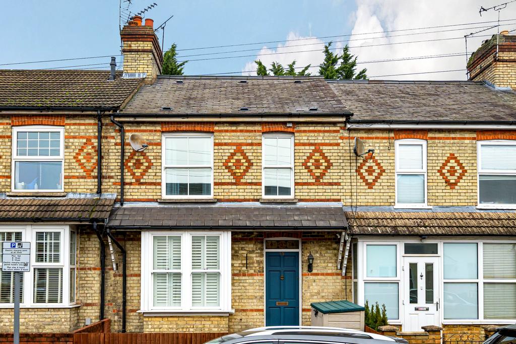 Victoria Road, Watford WD24 5AY 2 bed terraced house for sale £415,000