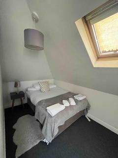 3 bedroom flat to rent, Hendon , NW4