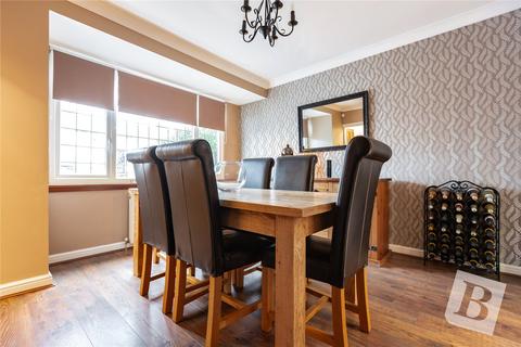 18 Linley Crescent, Romford, RM7 8RD