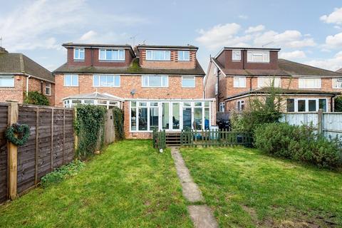 35 Rydes Avenue, Guildford, GU2 9SR
