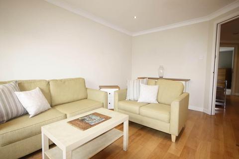 2 bedroom flat to rent, Easter Road, Edinburgh, EH7