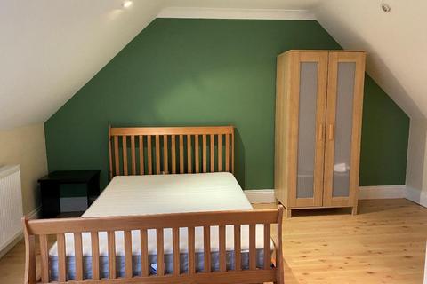 2 bedroom apartment to rent, York Road, Market Weighton, YO43 3EE