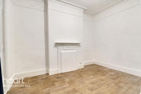 4 Hastings Road, Southend-on-sea, SS1 2DR