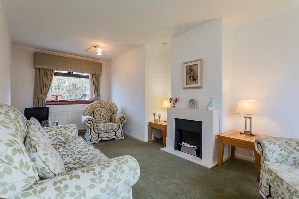 51 Scott Avenue, Johnstone, PA5 0HG 2 bed terraced house for sale £79,995