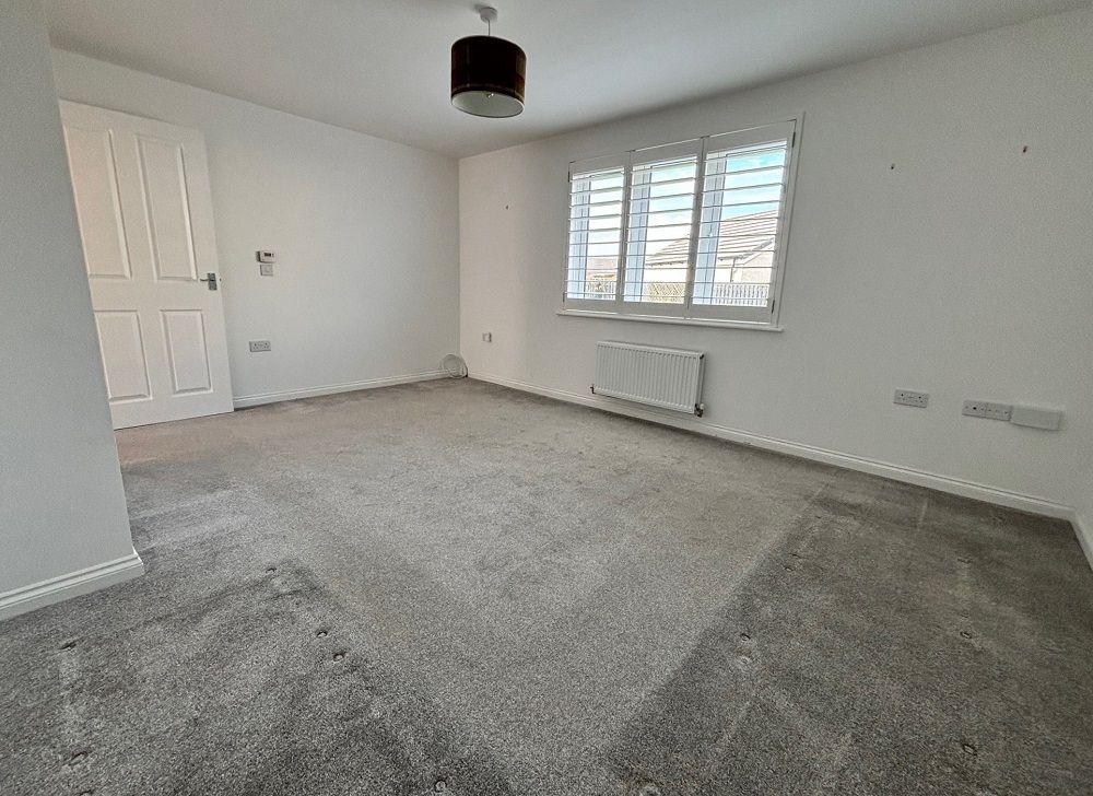 29 Macpherson Avenue, Dunfermline 4 bed detached house for sale £290,000