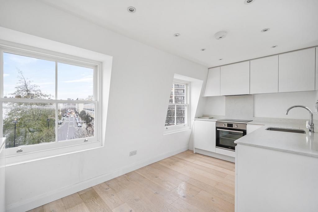 Westmoreland Terrace, London, SW1V 3 bed apartment for sale - £1,100,000