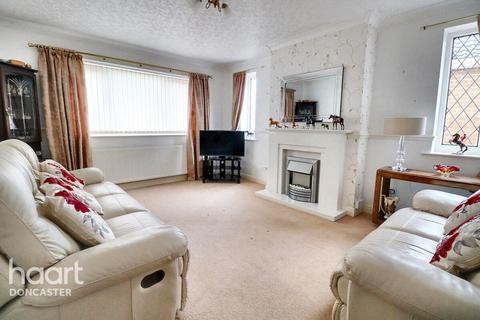 6 Ivanhoe Close, Doncaster, DN5 8DY