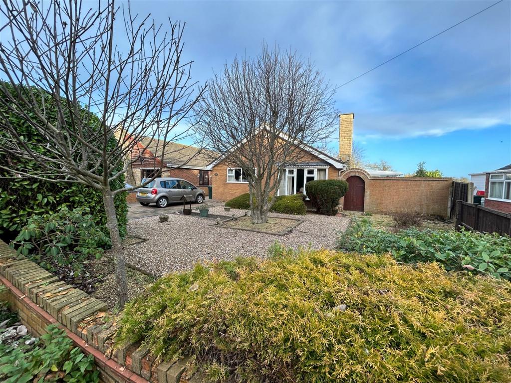 Everingtons Lane, Skegness, Lincolnshire, PE25 1HN 3 bed detached bungalow for sale £250,000