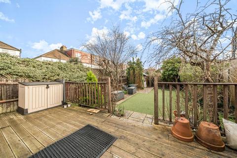 26 The Quadrant, London, SW20 8SP