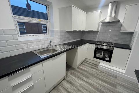 3 bedroom flat to rent - Carno Street, Liverpool, L15 4LB