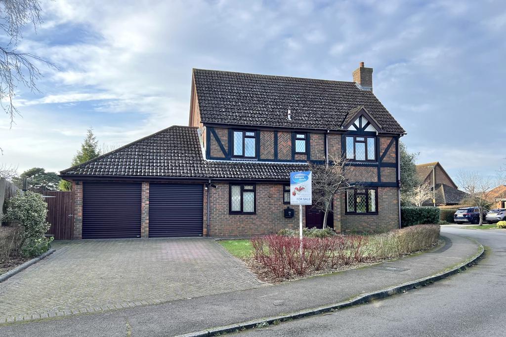 Hazel Grove, Locks Heath 4 bed detached house for sale £650,000