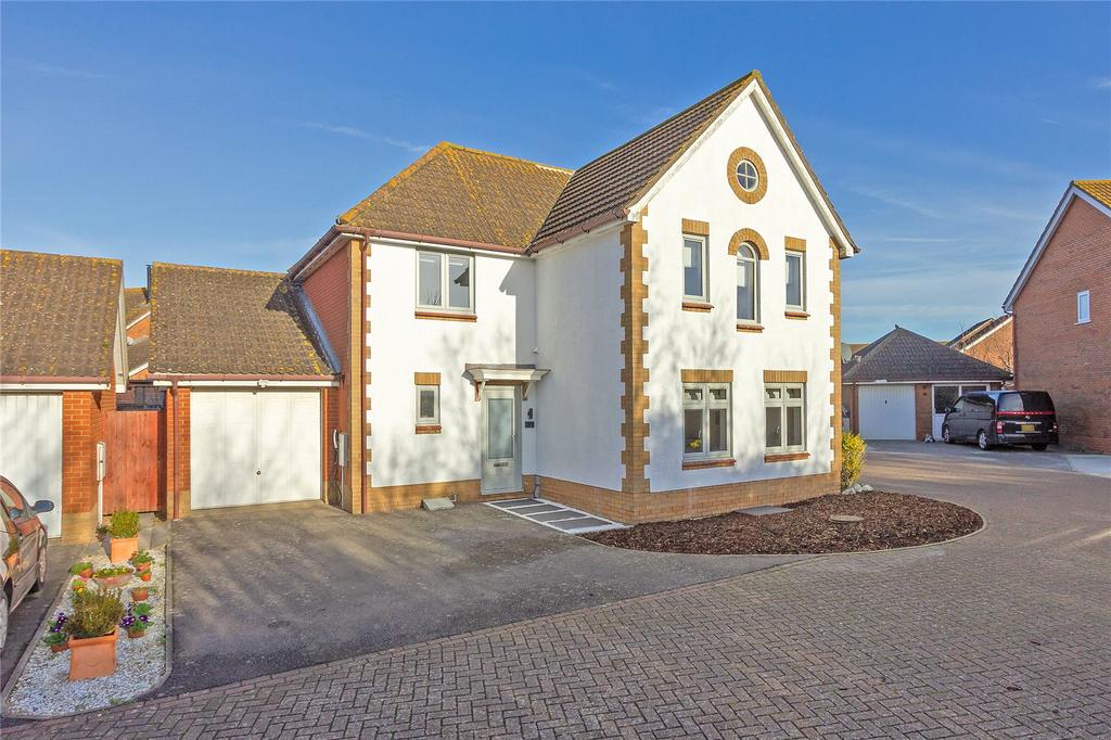 Harebell Close, Minster on Sea, Sheerness, Kent, ME12 4 bed detached