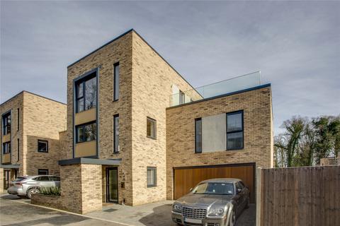 2 Albert Broccoli Road, Denham, Uxbridge, UB9 5FJ