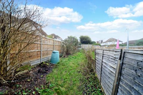 69 Cheam Common Road, Worcester Park, KT4 8TE