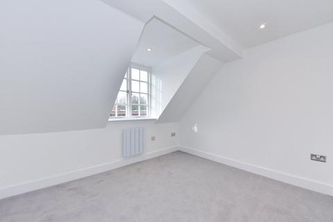 2 bedroom apartment to rent, High Street, Marlow, Buckinghamshire, SL7