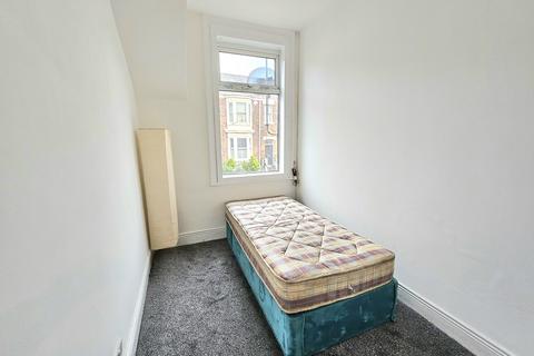 3 bedroom flat to rent, Eden Vale, Sunderland SR2