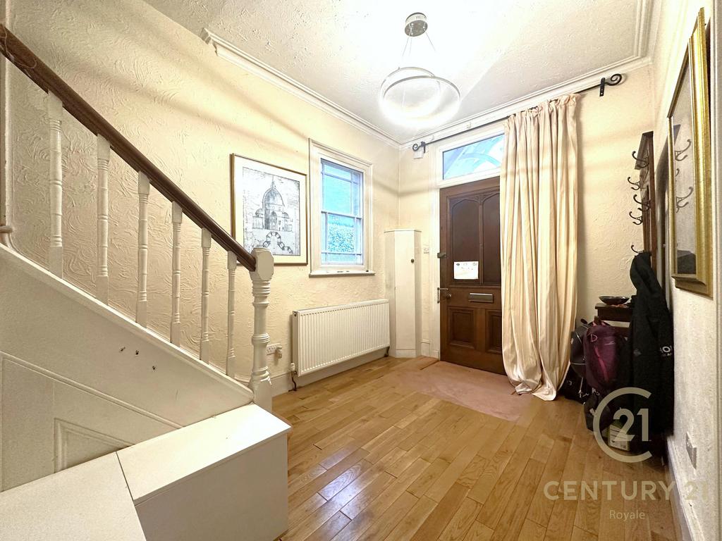 Kingston Road, NEW MALDEN KT3 5 bed detached house for sale £1,800,000