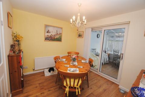 8 Ivatt Close, Telford, TF4 3SY