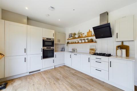 19 Acre Drive, Finchwood Park, Wokingham, RG40 4AR