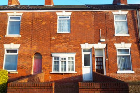 2 bedroom terraced house for sale, 296 Newland Avenue