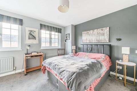 9 Vicarage Crescent, London, SW11 3LP